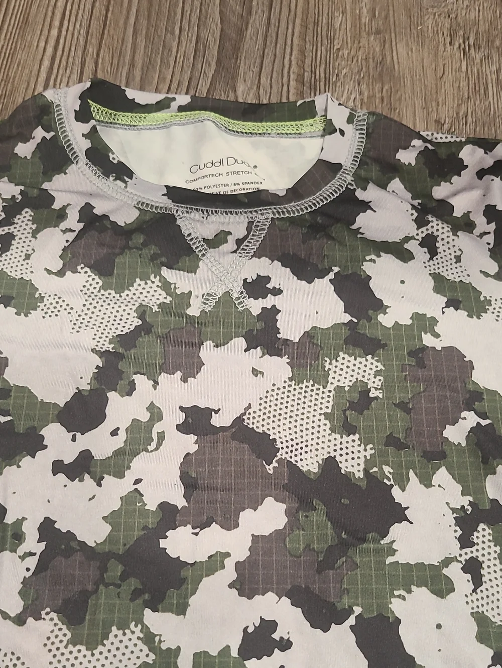 Cuddl Duds Camo Pajama Set Sizr Medium